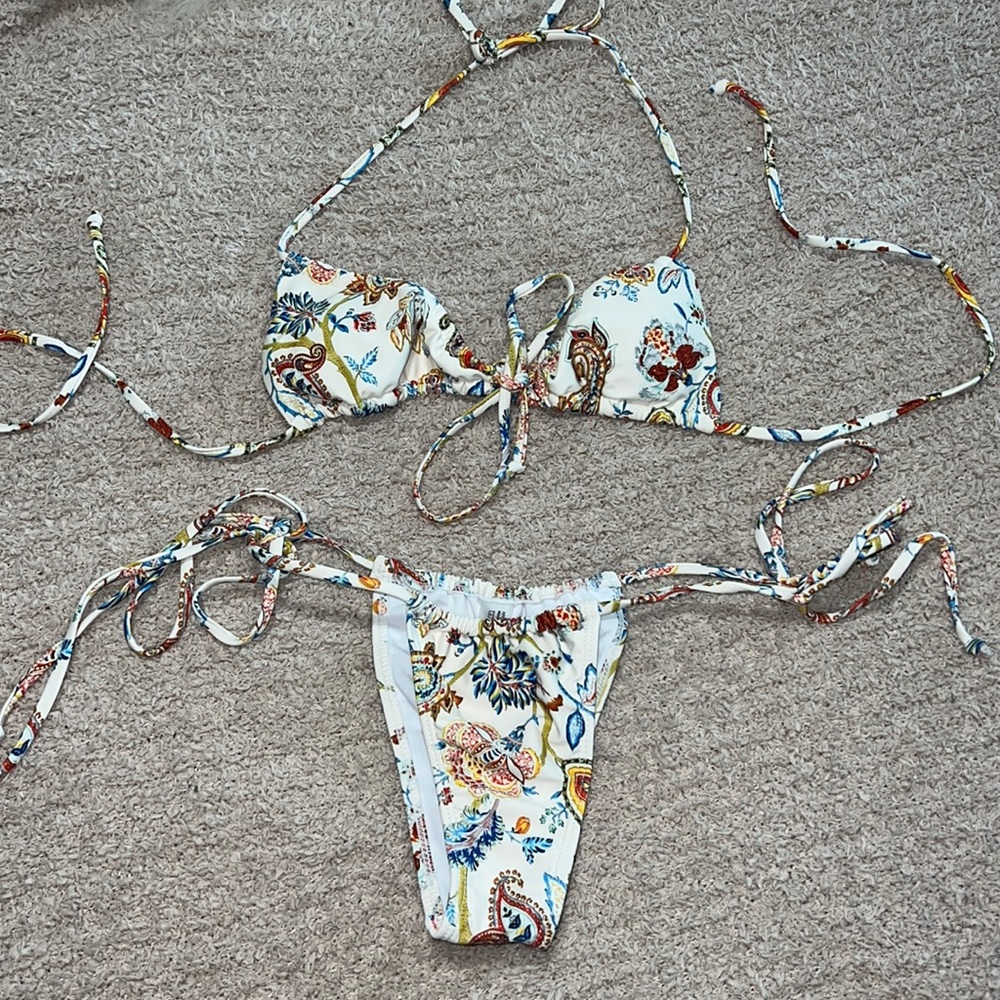 Bikini - never worn